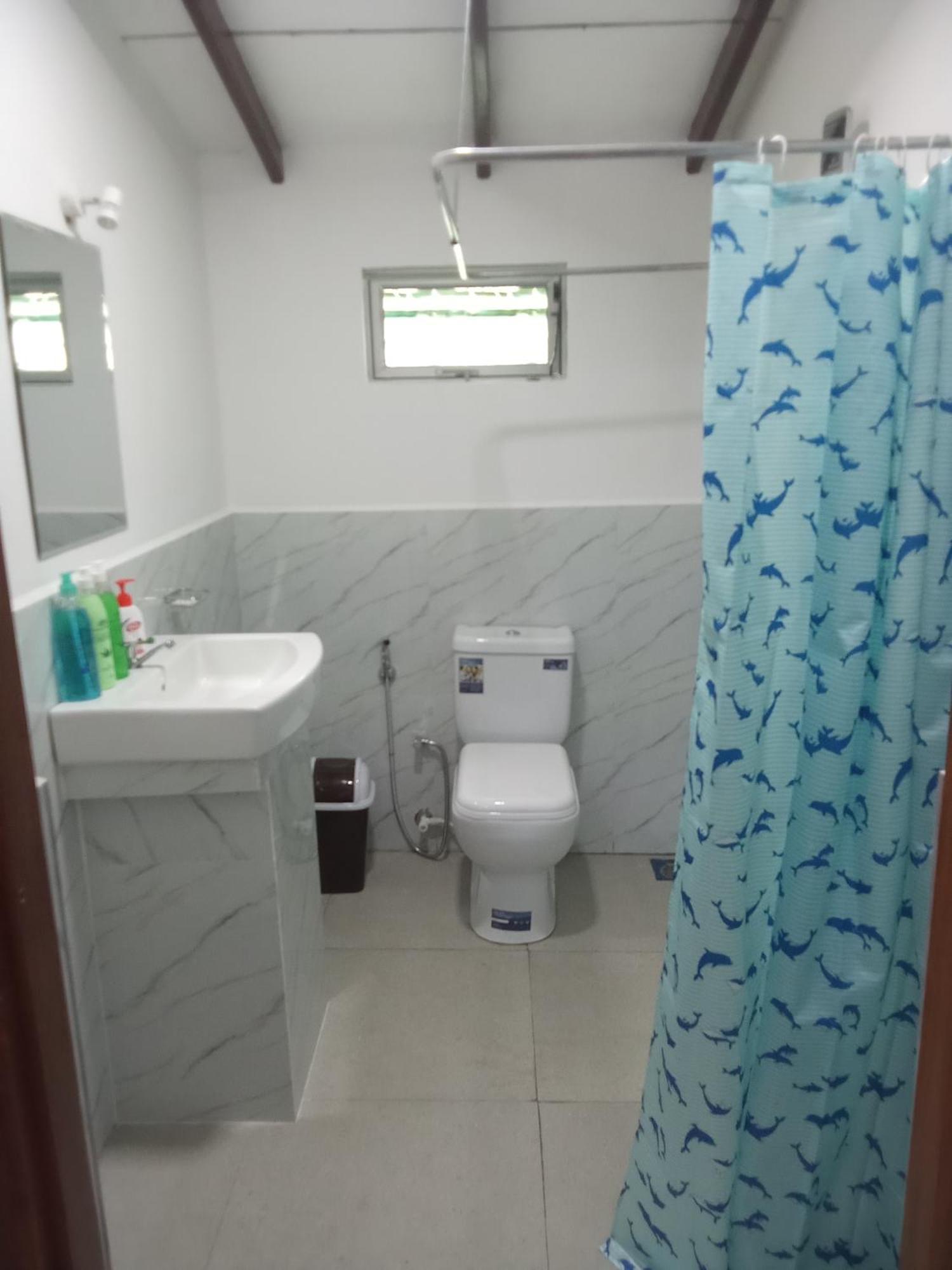 Kavee Transit Hotel Katunayaka Luaran gambar