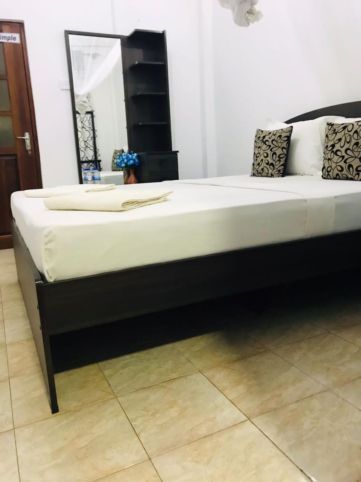 Kavee Transit Hotel Katunayaka Luaran gambar